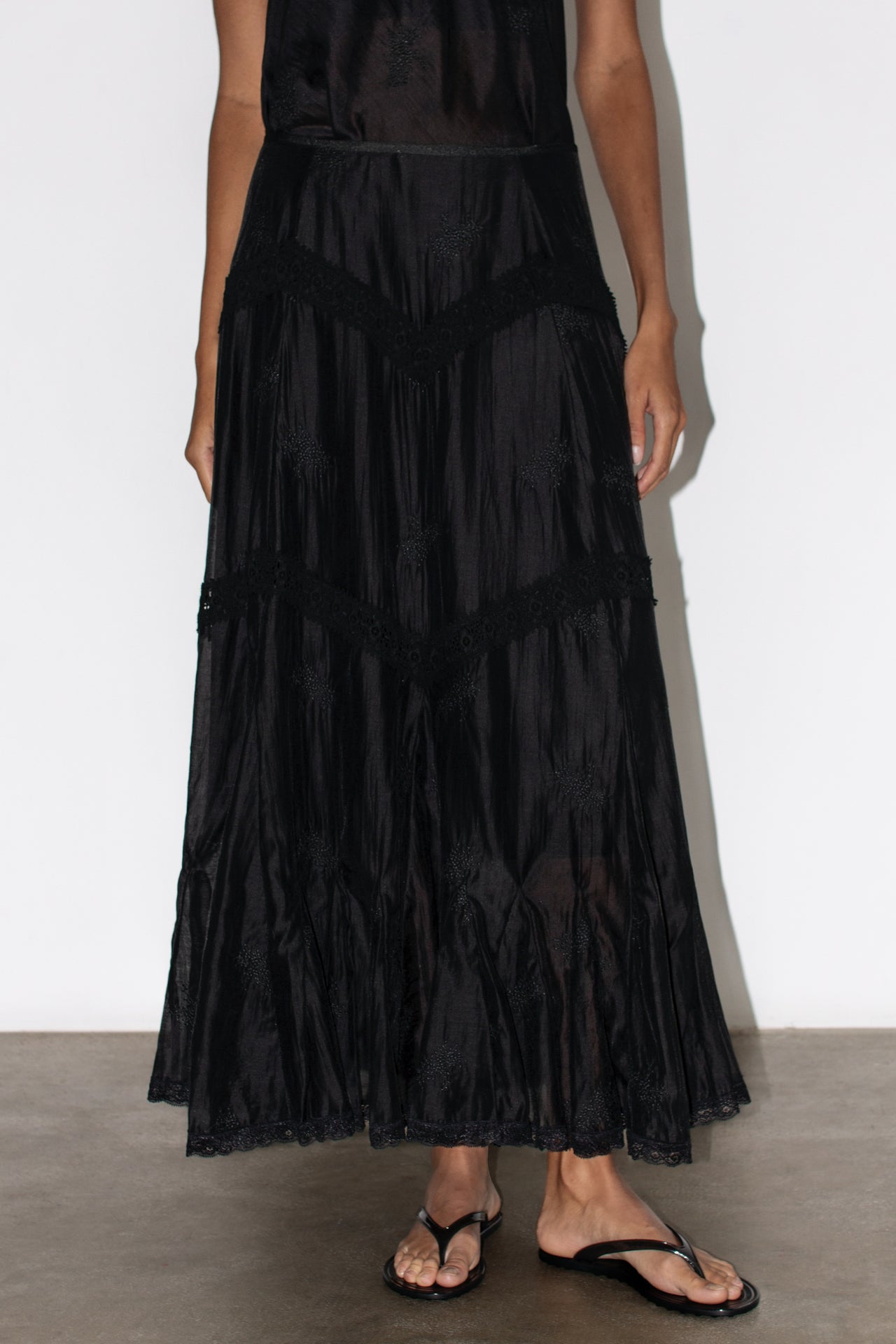 Loreto Black Skirt